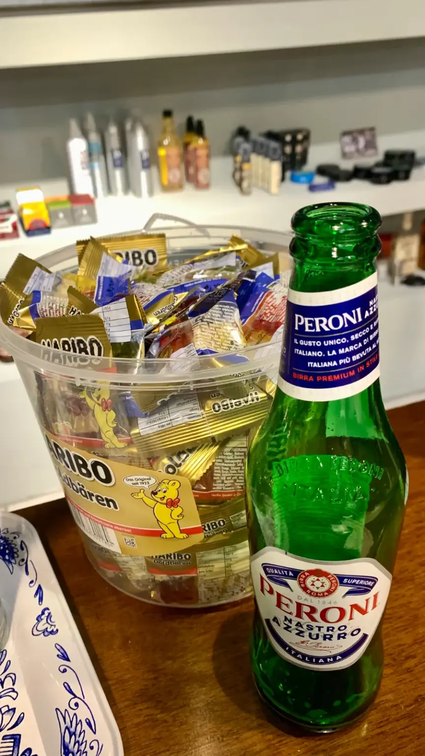 Herr Muffel - Image 01 (March 7, 2026)